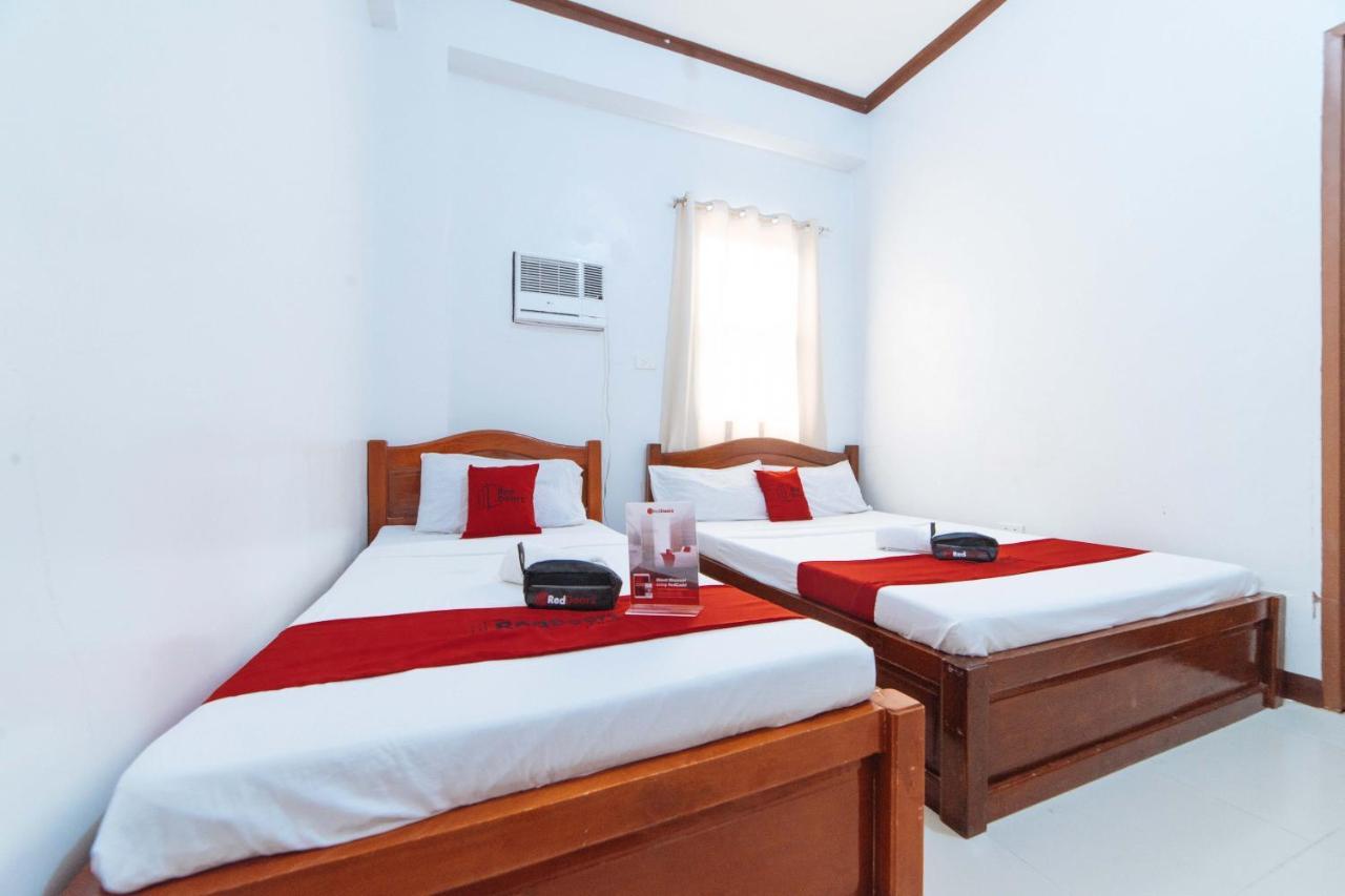 Hotel Reddoorz @ D Maagma Street Kalibo Exterior foto
